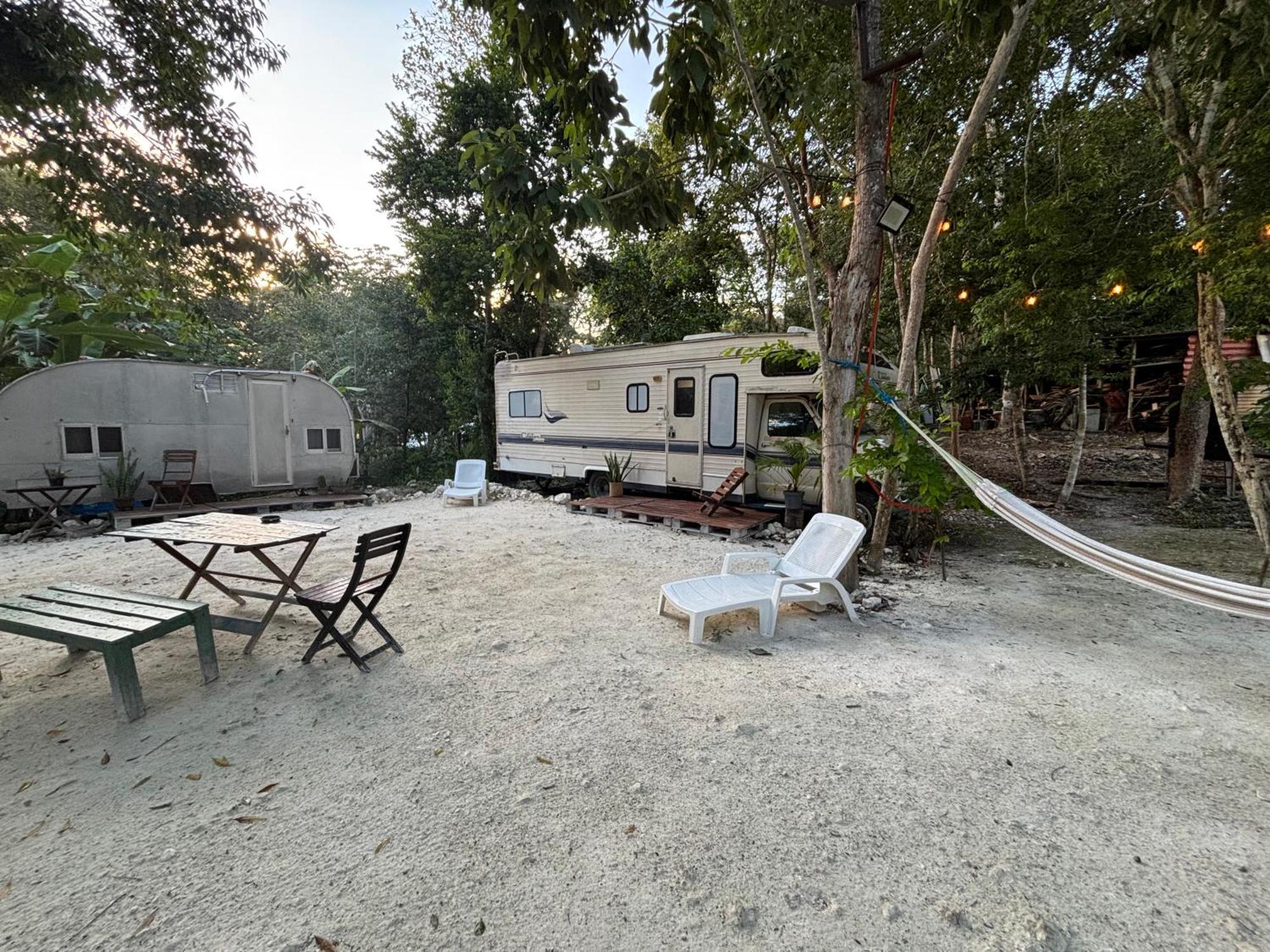 Momotoh Camper Hotel Xpujil Kültér fotó