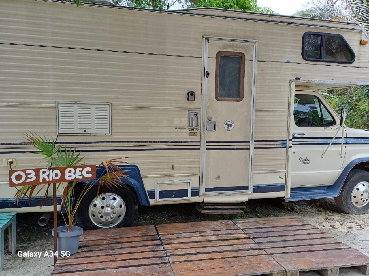 Momotoh Camper Hotel Xpujil Kültér fotó